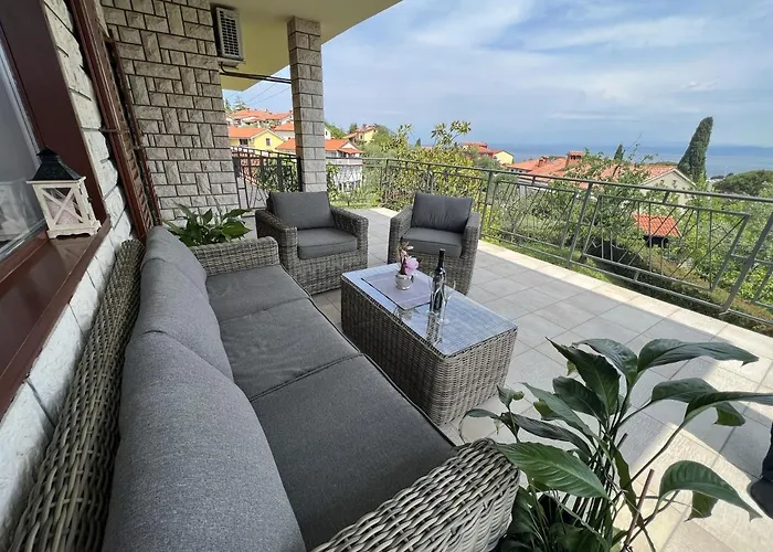 アパート Magnolia イゾラ